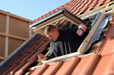 Pose de fenêtres de toit Velux à Montrelais